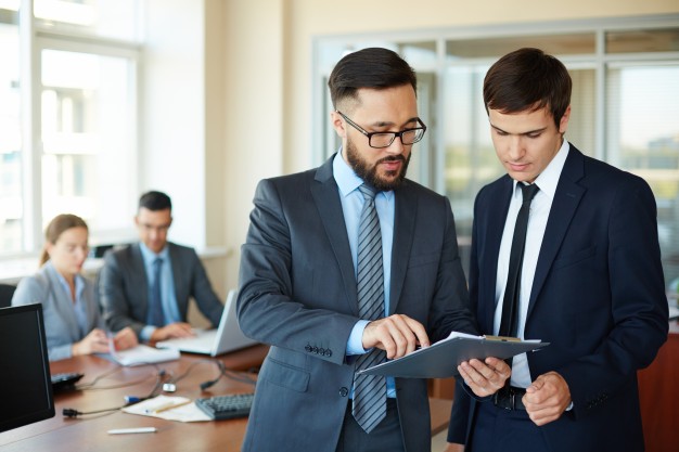 So sánh chi phí và lợi ích giữa hóa đơn giấy và hóa đơn điện tử tại Tân Uyên